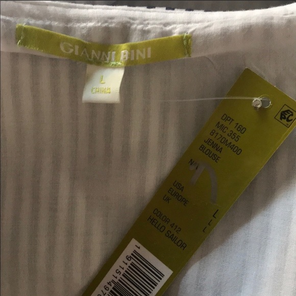 Gianni Bini Jenna Hello Sailor Shoulder Tie Crop - Picture 6 of 7